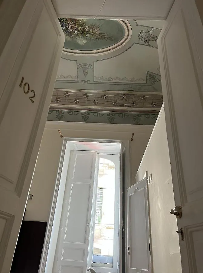 Il Giardino E Gli Affreschi Bed and Breakfast Catania Italia